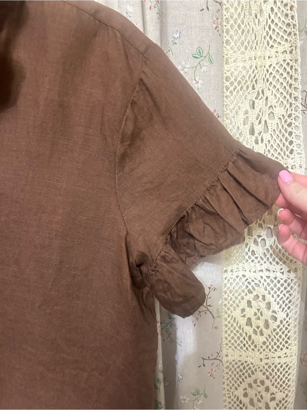 2/$28 J.Crew Brown Linen Ruffle Collar Cottagecore Blouse Size 4 - Picture 2 of 5